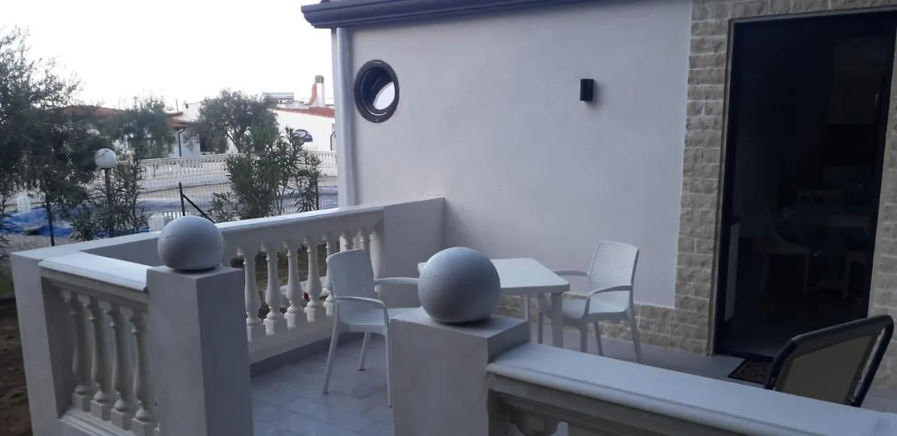Villa Nunziatella Badia Trappeto  Włochy