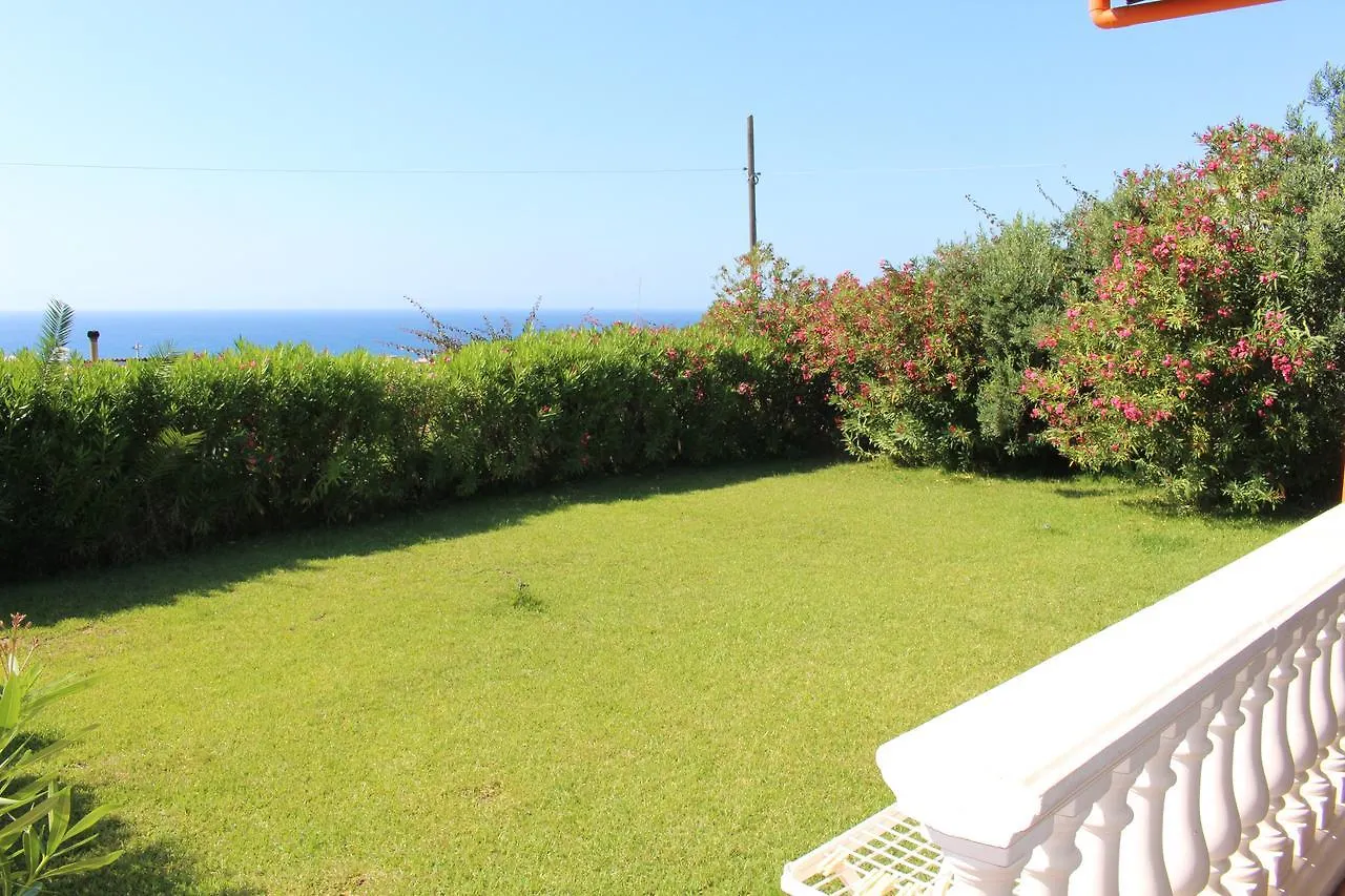 Villa Nunziatella Badia Trappeto  Ferienhaus